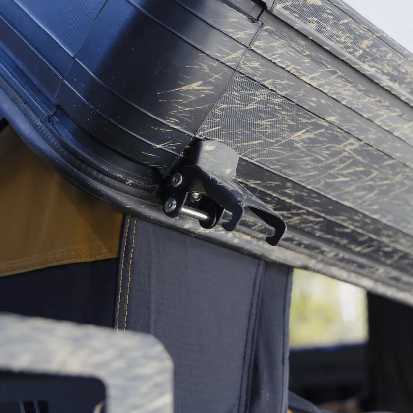 Alto Mini Hardshell Rooftop Tent (Queen Size Bed)