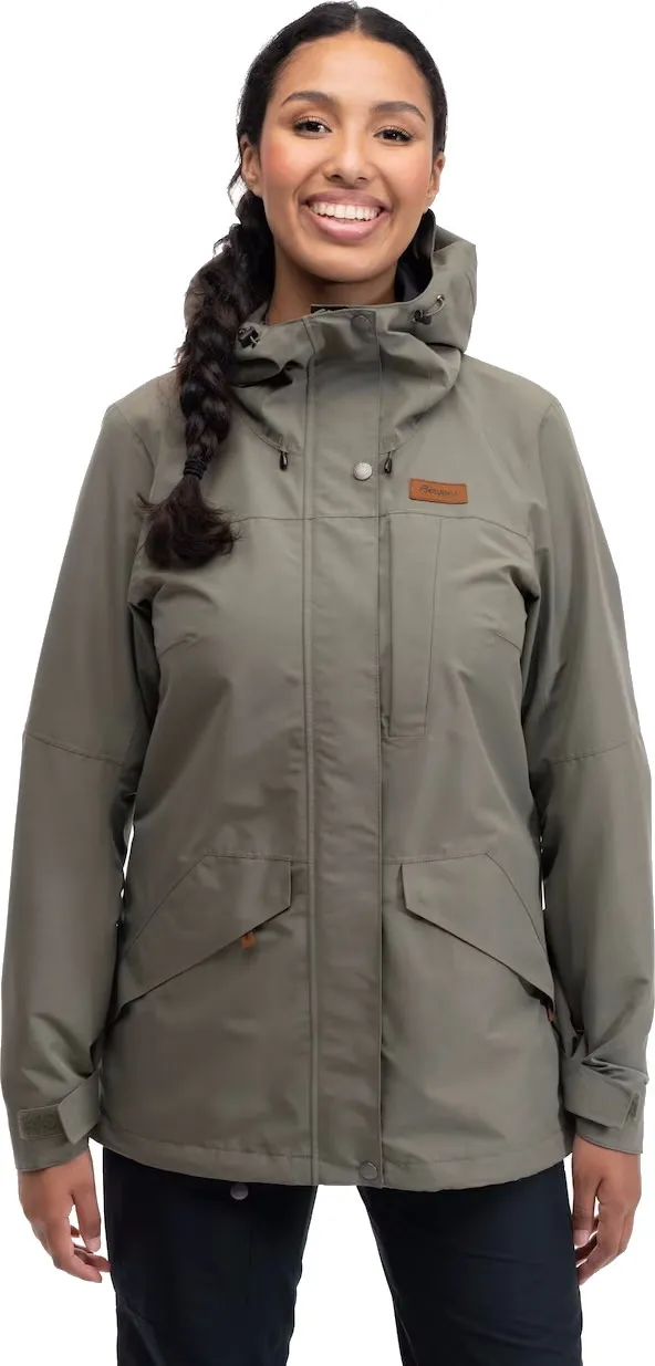 Bergans Women&#x27;s Nordmarka 2L Shell Jacket Green Mud | Buy Bergans Women&#x27;s Nordmarka 2L Shell Jacket Green Mud here | Outnorth