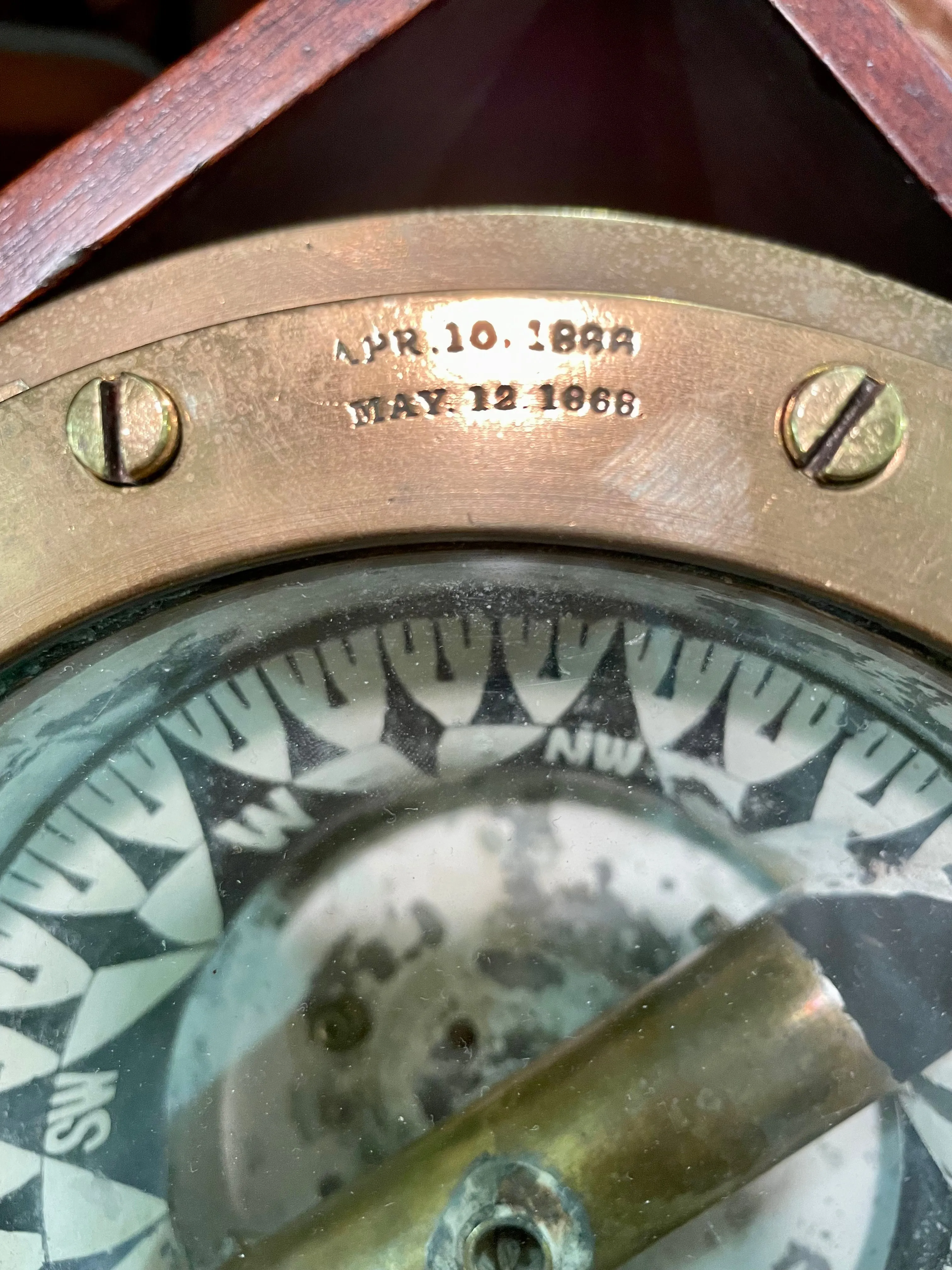 Decorative Antique E. S. Ritchie Nautical Compass Mounted in a Box