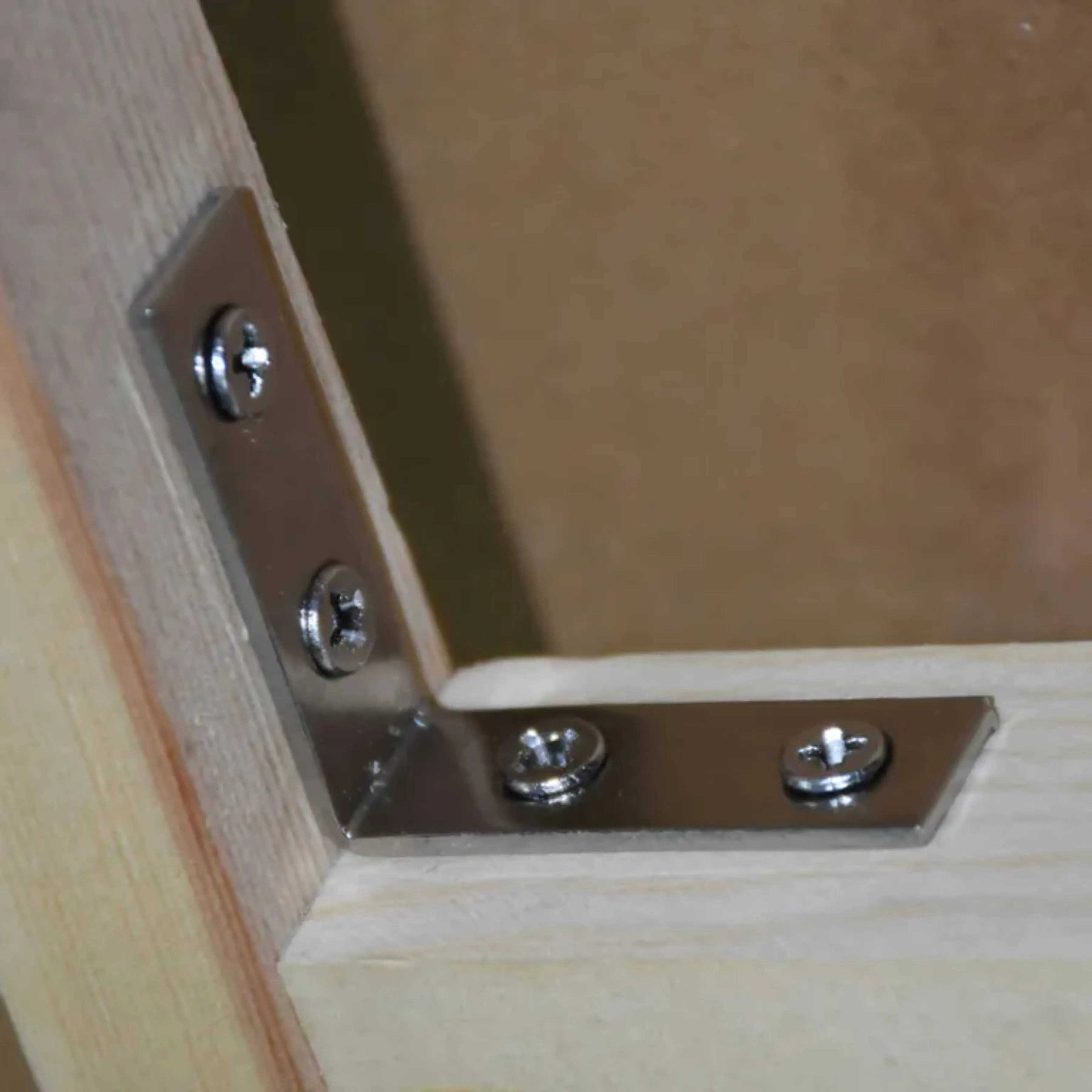 DEKTON 16PC Right Angle Bracket