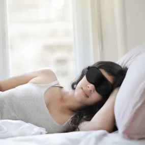 Silk Eye Mask Sleeping Mask Eye Mask for Men Women, Eye Covers for Sleeping, 100% Natural Pure Mulberry Silk with Ultimate Comfort and Fit